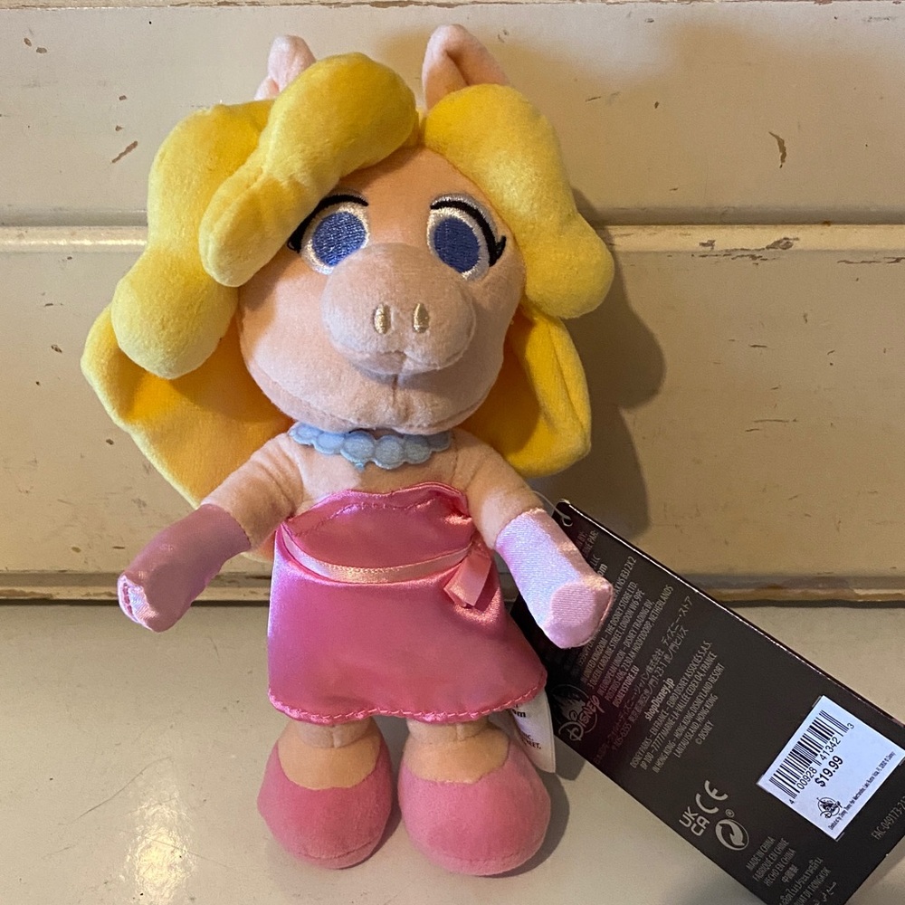 NWT Miss Piggy Nuimo